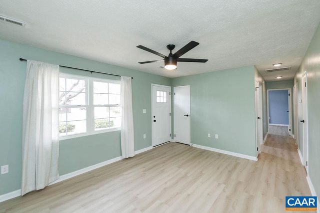 6115 ALBERTA DR, Crozet, VA 22932