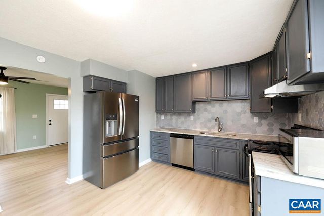 6115 ALBERTA DR, Crozet, VA 22932