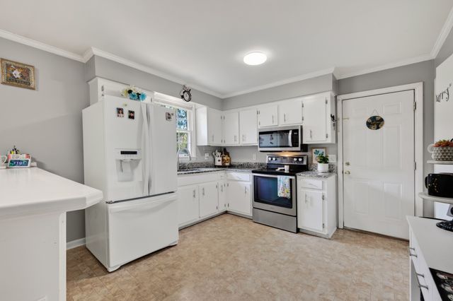 528 Singer Dr, Madison, TN 37115