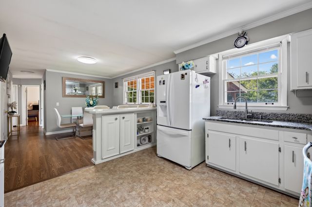 528 Singer Dr, Madison, TN 37115