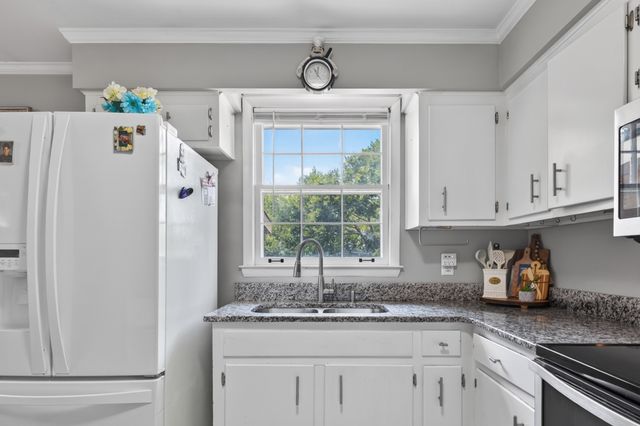 528 Singer Dr, Madison, TN 37115