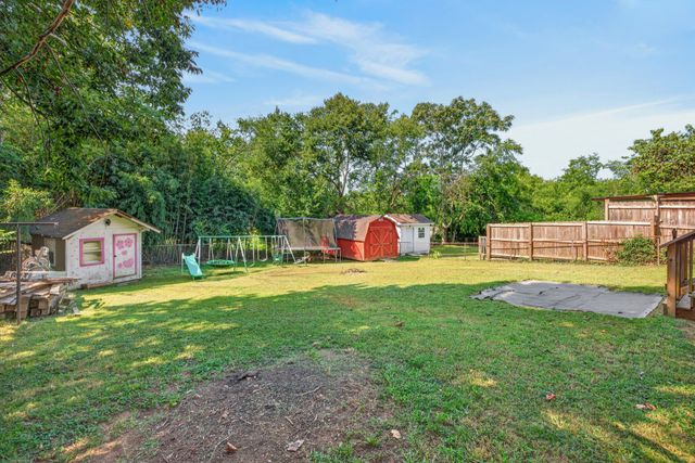 528 Singer Dr, Madison, TN 37115
