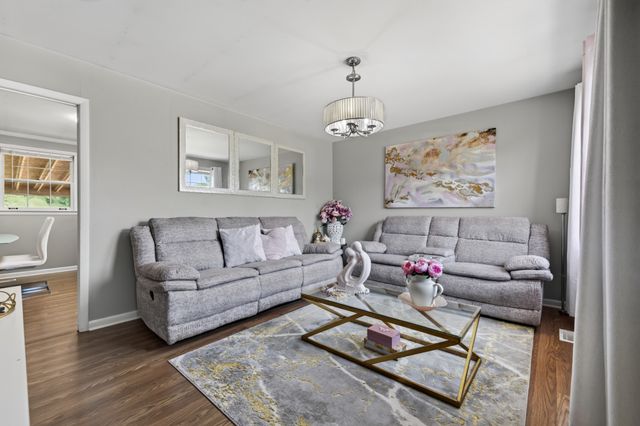 528 Singer Dr, Madison, TN 37115