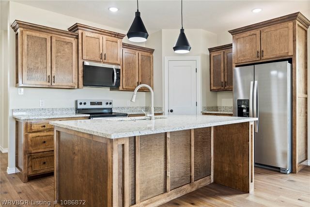 916 N 13th, Fort Smith, AR 72901