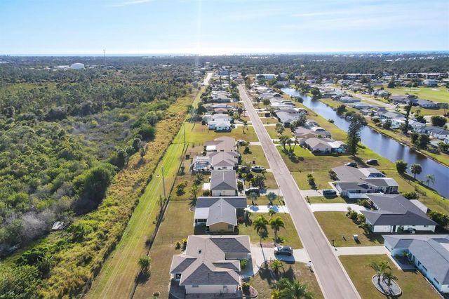 33 ANNAPOLIS LANE, Rotonda West, FL 33947