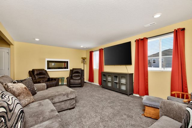 1731 Roebling Road, Adel, IA 50003