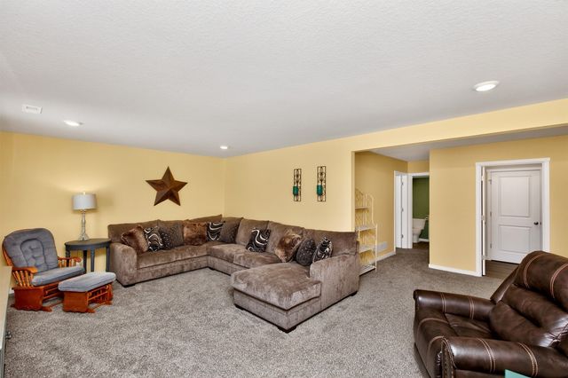 1731 Roebling Road, Adel, IA 50003