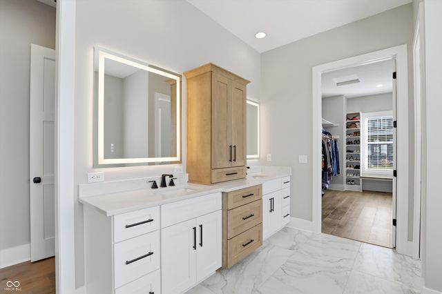 17112 Sanders Farm Circle, Westfield, IN 46074