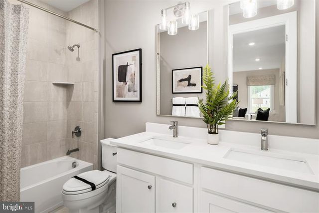 9415 FOUNDERS LN, Perry Hall, MD 21128