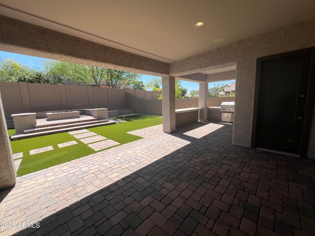 1630 W BLAYLOCK Drive, Phoenix, AZ 85085