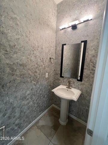 1630 W BLAYLOCK Drive, Phoenix, AZ 85085