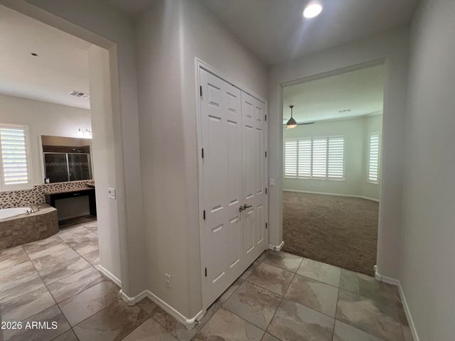 1630 W BLAYLOCK Drive, Phoenix, AZ 85085