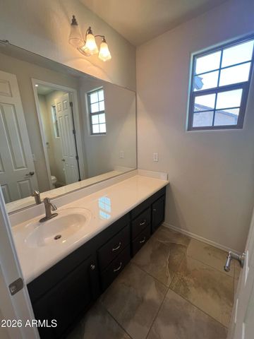 1630 W BLAYLOCK Drive, Phoenix, AZ 85085