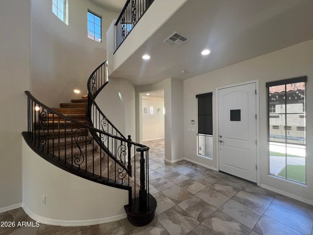 1630 W BLAYLOCK Drive, Phoenix, AZ 85085