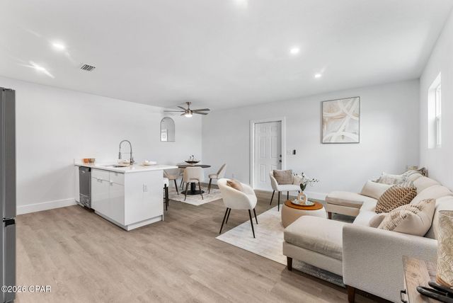 6736 Cherry Street, Callaway, FL 32404