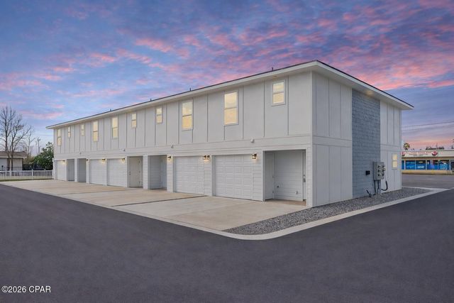 6736 Cherry Street, Callaway, FL 32404