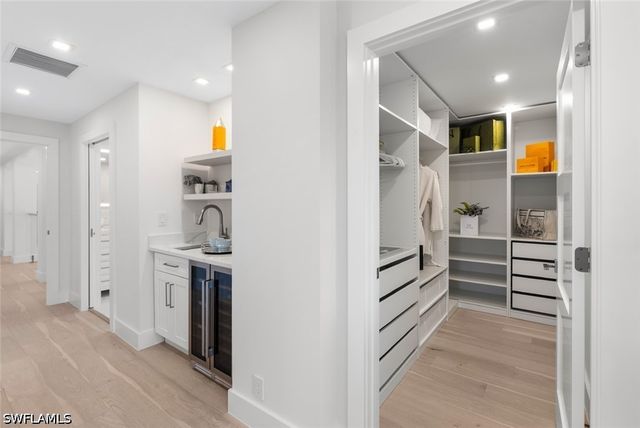 1984 Frederick ST, Naples, FL 34112