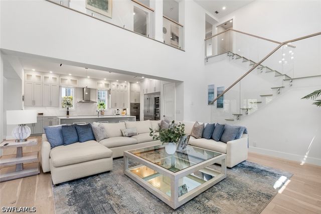 1984 Frederick ST, Naples, FL 34112