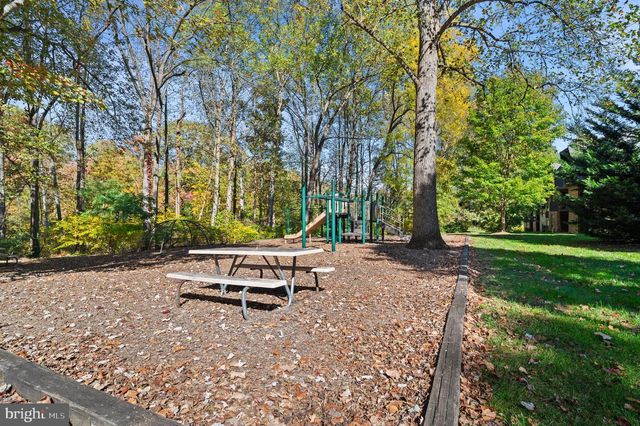 11616 Vantage Hill Rd Unit 2C, Reston, VA 20190