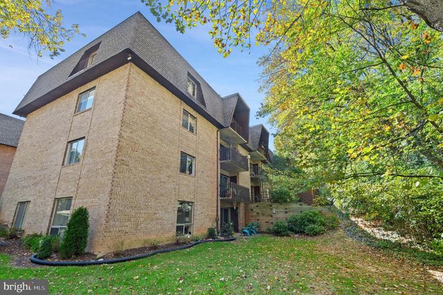 11616 Vantage Hill Rd Unit 2C, Reston, VA 20190