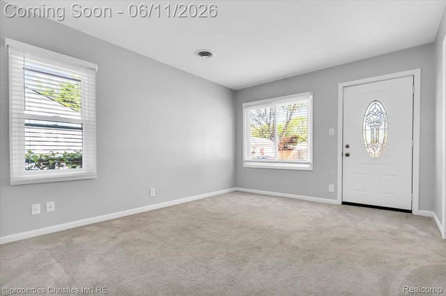 1754 E Harry Avenue, Hazel Park, MI 48030
