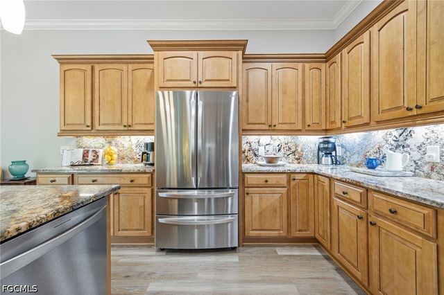 15909 Delasol LN, Naples, FL 34110