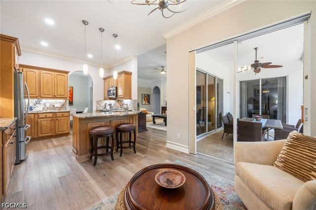 15909 Delasol LN, Naples, FL 34110