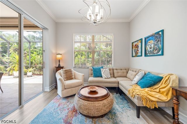 15909 Delasol LN, Naples, FL 34110