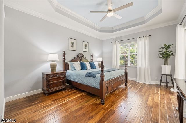 15909 Delasol LN, Naples, FL 34110