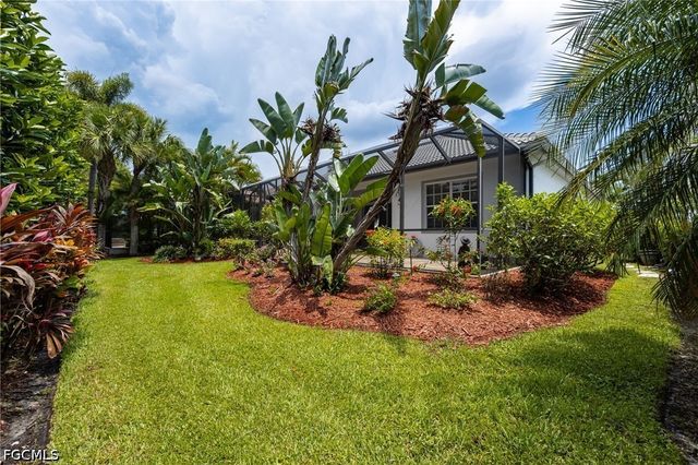 15909 Delasol LN, Naples, FL 34110