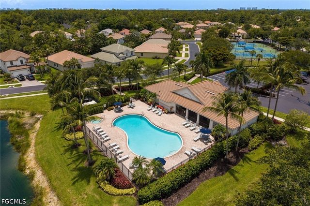 15909 Delasol LN, Naples, FL 34110