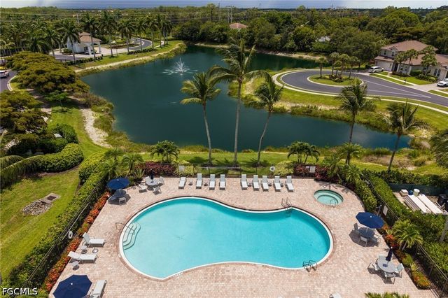 15909 Delasol LN, Naples, FL 34110