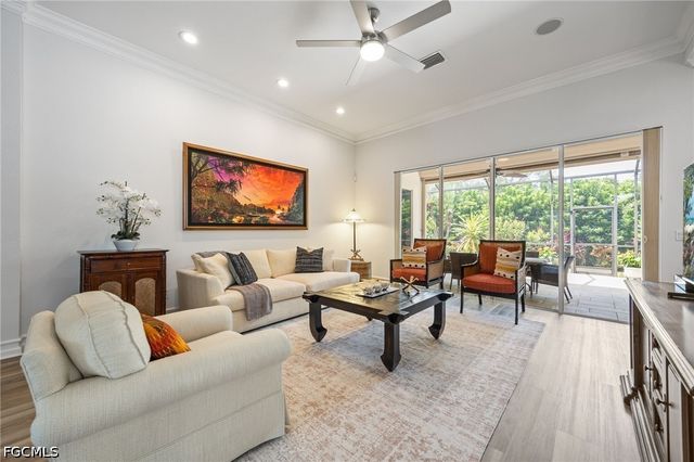 15909 Delasol LN, Naples, FL 34110