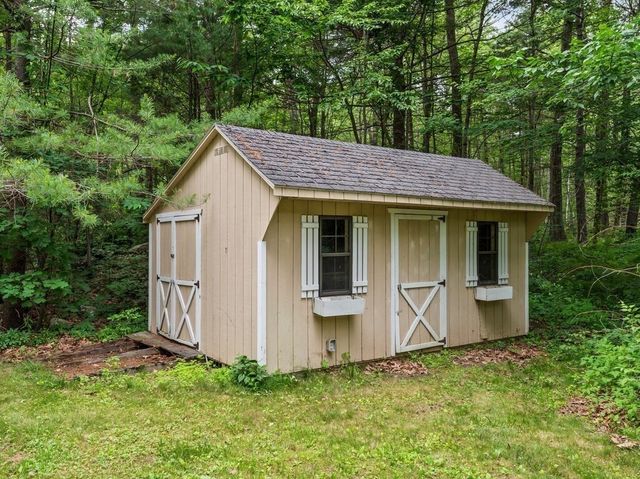 366 Stafford St, Charlton, MA 01507