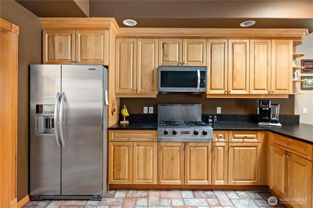 1546 Wedgewood Lane, Oak Harbor, WA 98277
