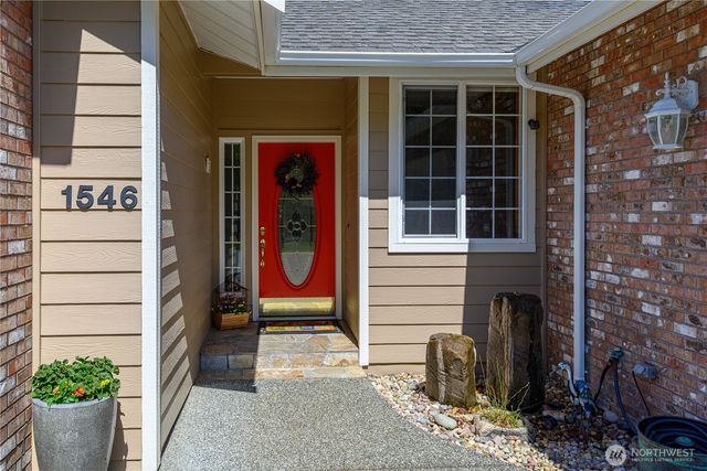 1546 Wedgewood Lane, Oak Harbor, WA 98277