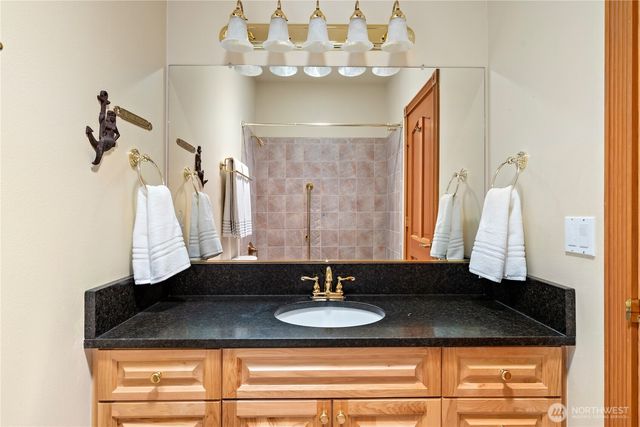 1546 Wedgewood Lane, Oak Harbor, WA 98277
