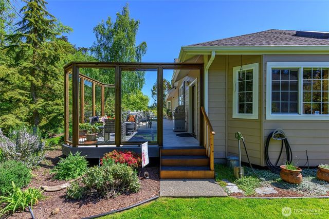 1546 Wedgewood Lane, Oak Harbor, WA 98277