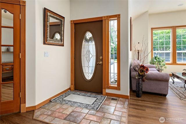 1546 Wedgewood Lane, Oak Harbor, WA 98277