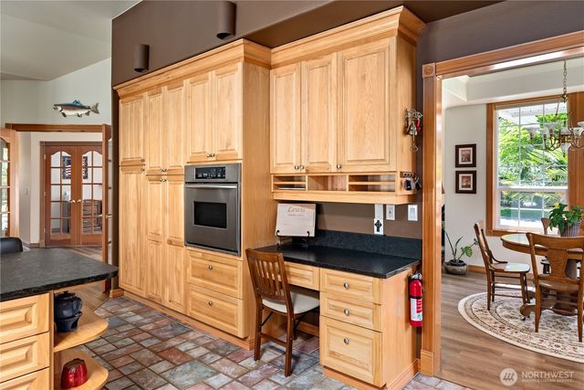 1546 Wedgewood Lane, Oak Harbor, WA 98277