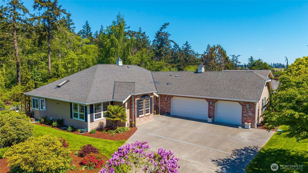 1546 Wedgewood Lane, Oak Harbor, WA 98277
