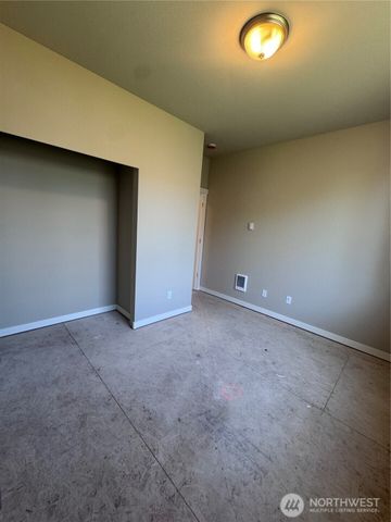 9512 Solberg Court SE, Yelm, WA 98597