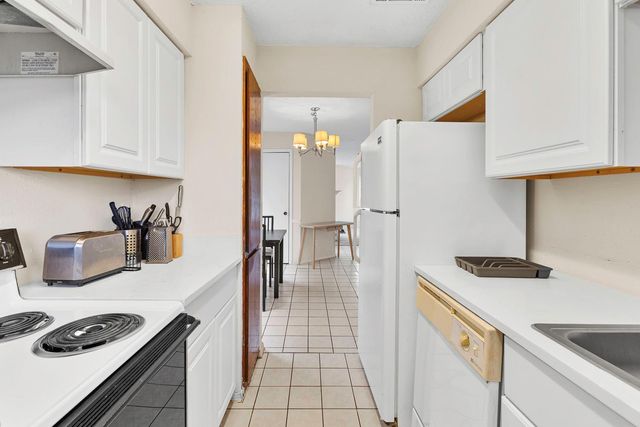 1907 W LOOP, Austin, TX 78758