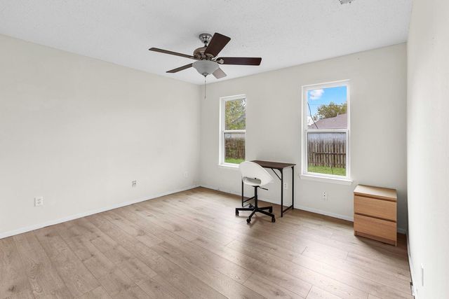 1907 W LOOP, Austin, TX 78758