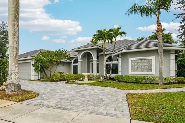 1919 S Club Drive, Wellington, FL 33414