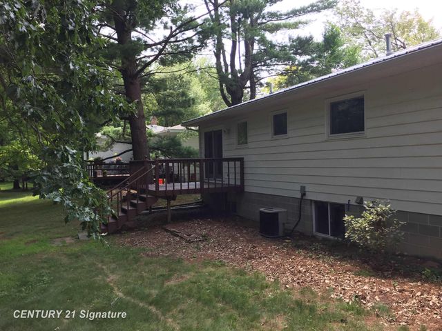 1306 Glen Road, Midland, MI 48640