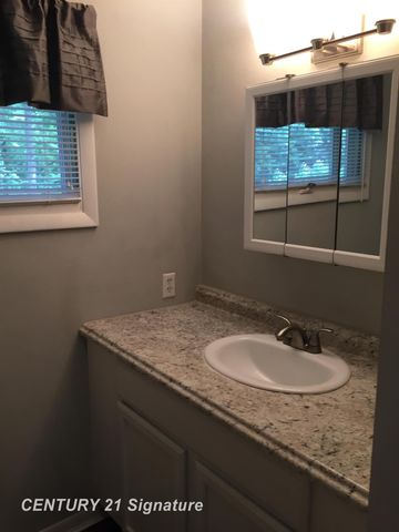 1306 Glen Road, Midland, MI 48640