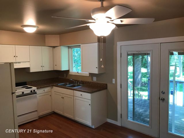 1306 Glen Road, Midland, MI 48640