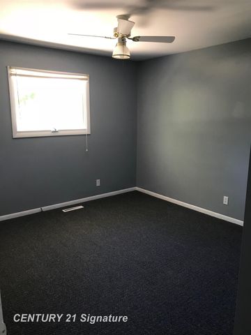 1306 Glen Road, Midland, MI 48640