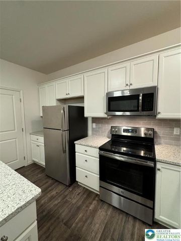 315 East Stone Alley 6, Alburtis Boro, PA 18011